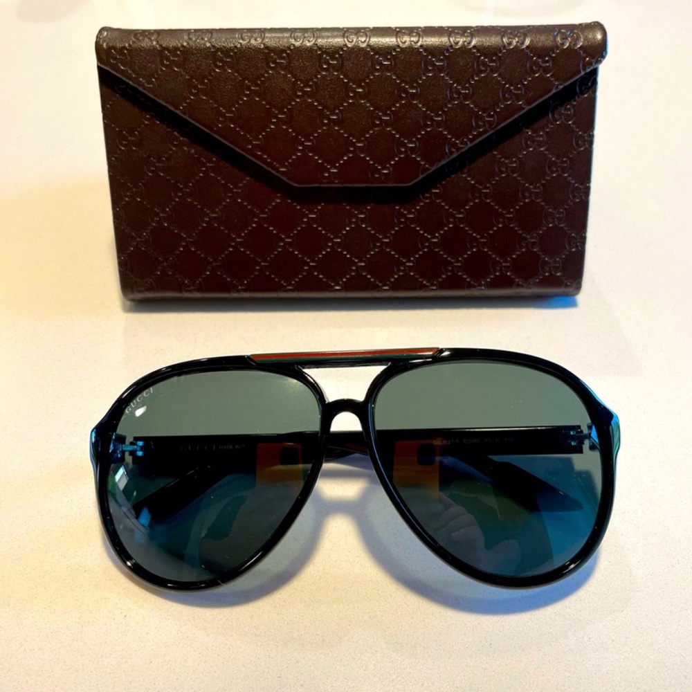 Gucci, Authentic Black Aviator Sunglasses w/House Stripe